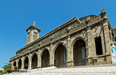 Fototapeta premium Cathedral of Nha Trang are decorated with numerous statues of saints as well as 4,000 tombstones mounted on the sides