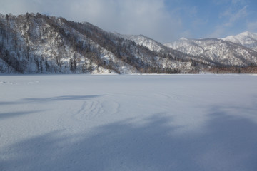 Obraz premium 冬のオコタンペ湖