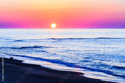 夕焼けの白兎海岸 Wall Mural Wallpaper Murals Wallsheaven Y S Graphics