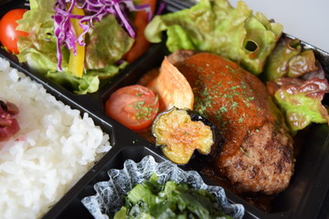 高級弁当　高級豚　ハンバーグ　焼肉　弁当
