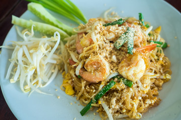Shrimp Pad Thai most Thailand famous foods