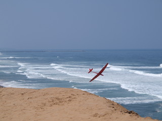 鳥取砂丘と海とラジコン飛行機