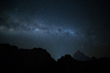 Naklejka premium Spitzkoppe under the milky way