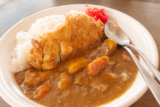 Curry fried rice with pork to Japan.