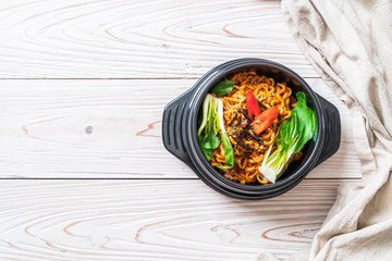 korean instant noodles with vegetable and kimchi