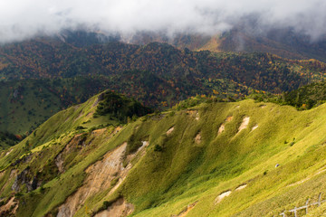 Fototapeta premium 志賀高原の紅葉／長野県山ノ内町