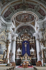 Fototapeta na wymiar Chiesa di Dobbiaco, Dolomiti