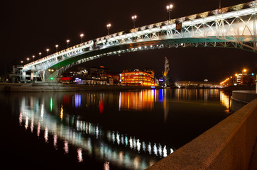 Патриарший мост, ночная Москва