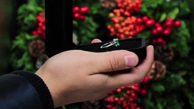 Emerald ring box opening