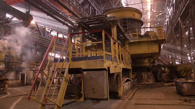 Liftable ladle turret of CCM (Continuous Casting Machine)