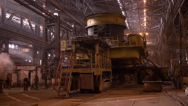 Liftable ladle turret of CCM (Continuous Casting Machine)