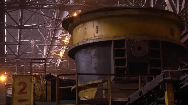 Liftable ladle turret of CCM (Continuous Casting Machine)