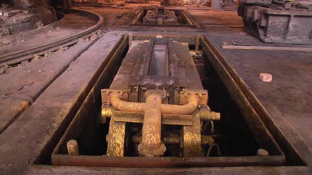 Liftable ladle turret of CCM (Continuous Casting Machine)
