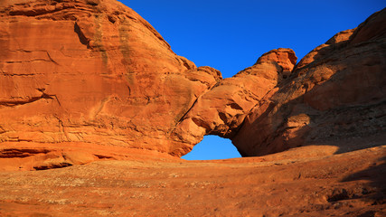 Fototapeta premium Naturally formed small arch in Arches national park