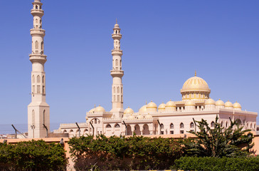 Fototapeta na wymiar Architecture background mosque religion culture heritage islam faith sky white domes remarkable