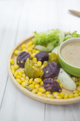 Fresh salad (lettuce, pumpkin, corn,yam and boiled egg)