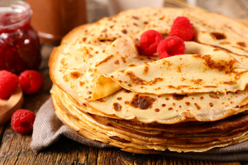 crepe with chocolate and berry