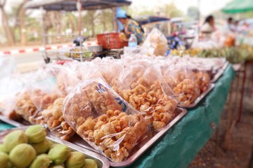fried crispy pork skin