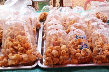 fried crispy pork skin