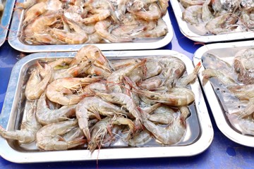 fresh shrimp at street food