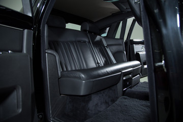 Passenger seats of limousine car