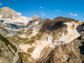 Marmo di Carrara, cava principale e secondaria per la produzione del minerale prezioso.