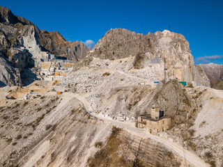 Fototapeta premium Marmo di Carrara, cava principale e secondaria per la produzione del minerale prezioso.