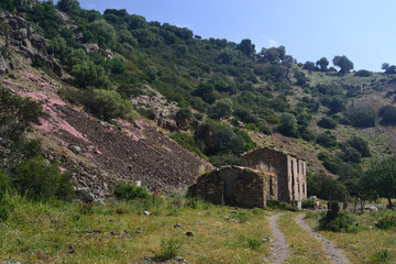 Fototapeta na wymiar Miniera abbandonata di Serra e S'illixi sulla Via dell'Argento