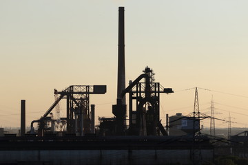Fototapeta na wymiar industry skyline at sunset