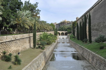 Fototapeta na wymiar Bridge in old town in Palma de Mallorca, Spain