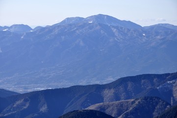 Fototapeta na wymiar 丹沢からの箱根山