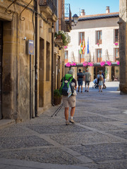 Vistas de las calles de Santo Domingo de la Calzada, en  La Rioja verano de 2018