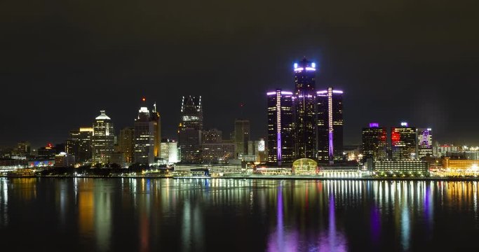 Great Night Timelapse Of Detroit Skyline