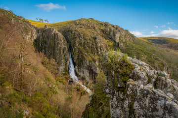 Cascata na montanha