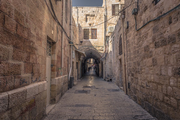 Fototapeta na wymiar Jerusalem - October 04, 2018: Corridor in the Muslim quarter of the old City of Jerusalem, Israel