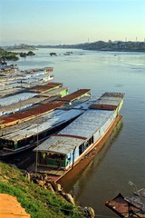 Bateaux sur le mekong