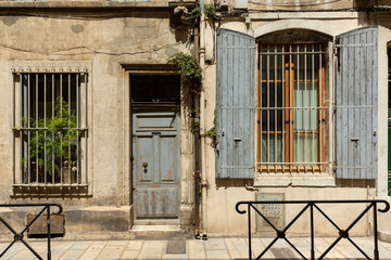 Fototapeta na wymiar Beautiful provencal architecture in Arles, France