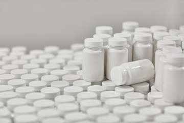 pharmaceutical nutraceutical compounding packaging capsules