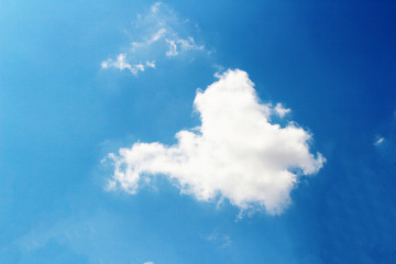 Fototapeta na wymiar blue sky with cloud background