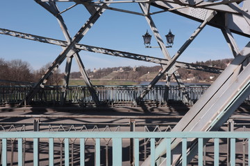 Stahlbrücke in Dresden