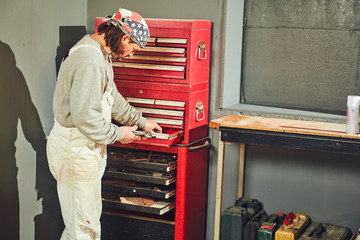 Rebuilding a garage in  a retro vintage style.