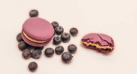 blueberries and  macaroons cakes