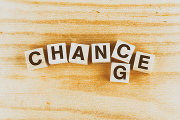 Würfel mit dem Schriftzug Change oder Chance
