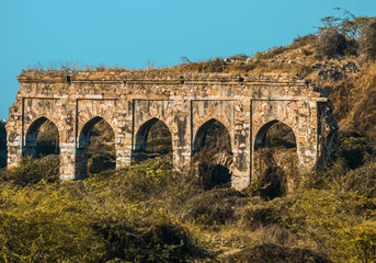 Obraz premium tuglaqabad fort in delhi. historical place