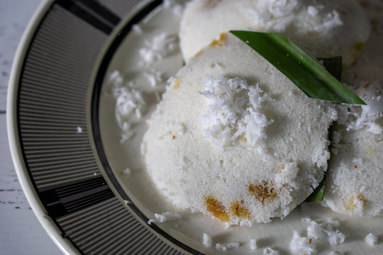 "Putu Piring" Images – Browse 17 Stock Photos, Vectors, and Video