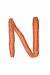 Buchstabe N der Möhrenschrift