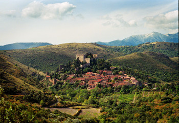 Fototapeta na wymiar Languedoc-Roussillion, View of Castelnou