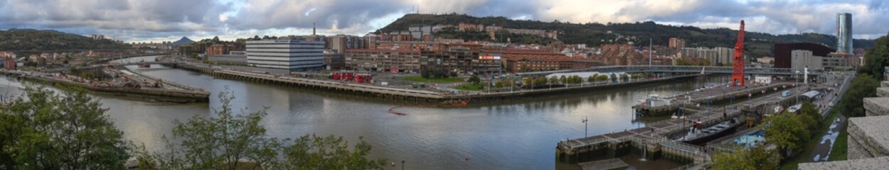 Fototapeta na wymiar Panoramic view of the island of Zorrozaurre and surroundings in Bilbao