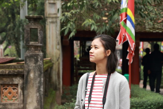 woman traveling to Ninh Binh, Vietnam