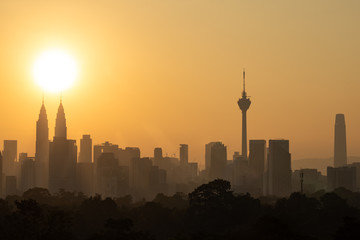 Naklejka premium Skyline of Kuala Lumpur, Malaysia during sunrise